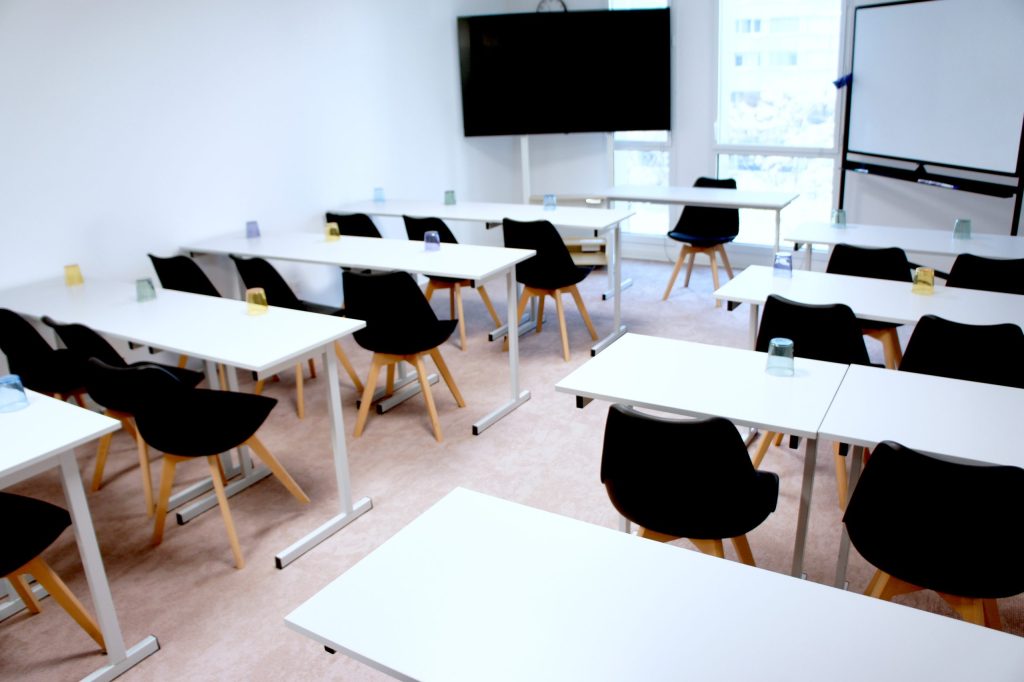 La petite salle disposition classe